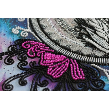 AB-839 Kit with beads - Mandala feather