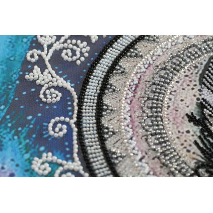 AB-839 Kit with beads - Mandala feather