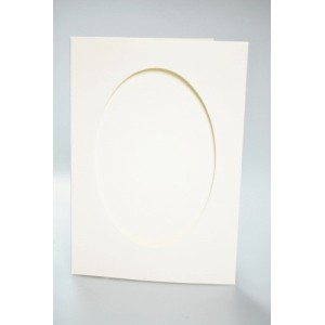 901-14 Big card with an oval passe-partout cream
